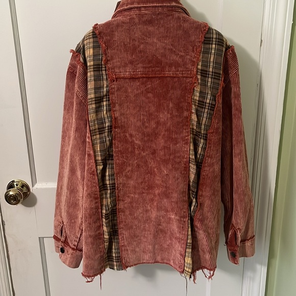 New With Tags! Pol corduroy shacket. Size medium - Picture 3 of 7